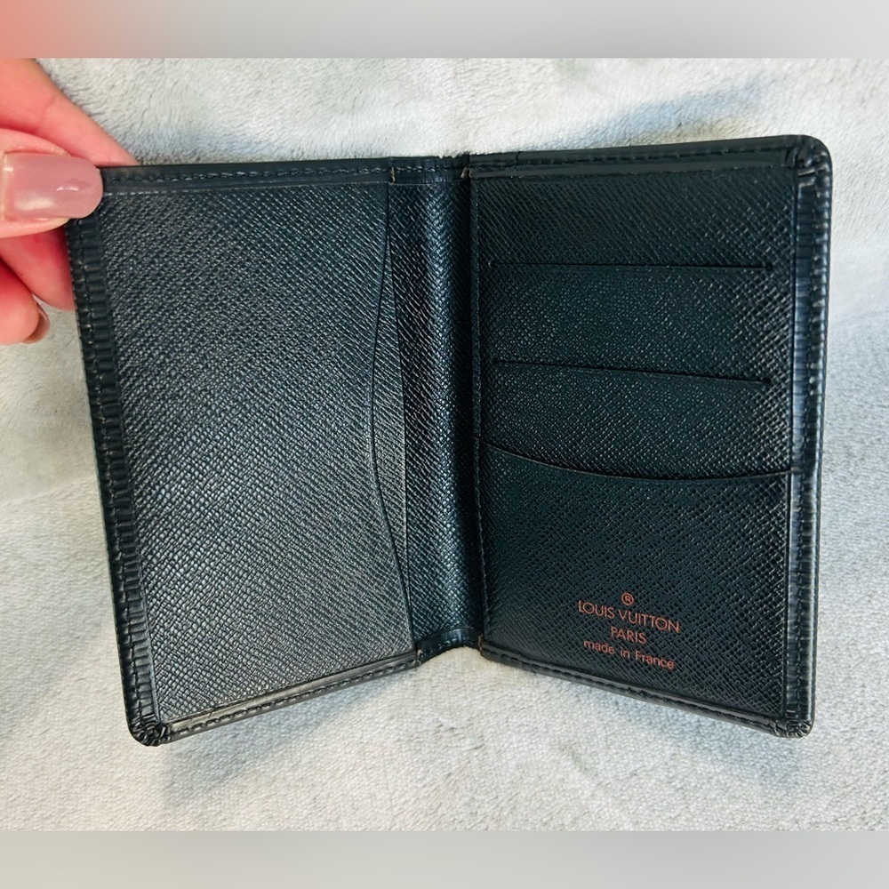 Louis Vuitton Unisex Black Epi Leather Bifold Pocket Organizer Wallet - Picture 12 of 14